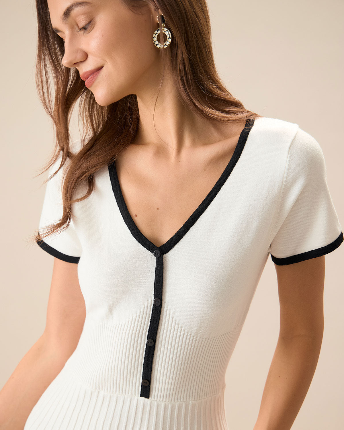 Women's White Contrasting Sweater Midi Dress 1