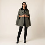 Cappotto Verde a Quadri con Maniche Cape
